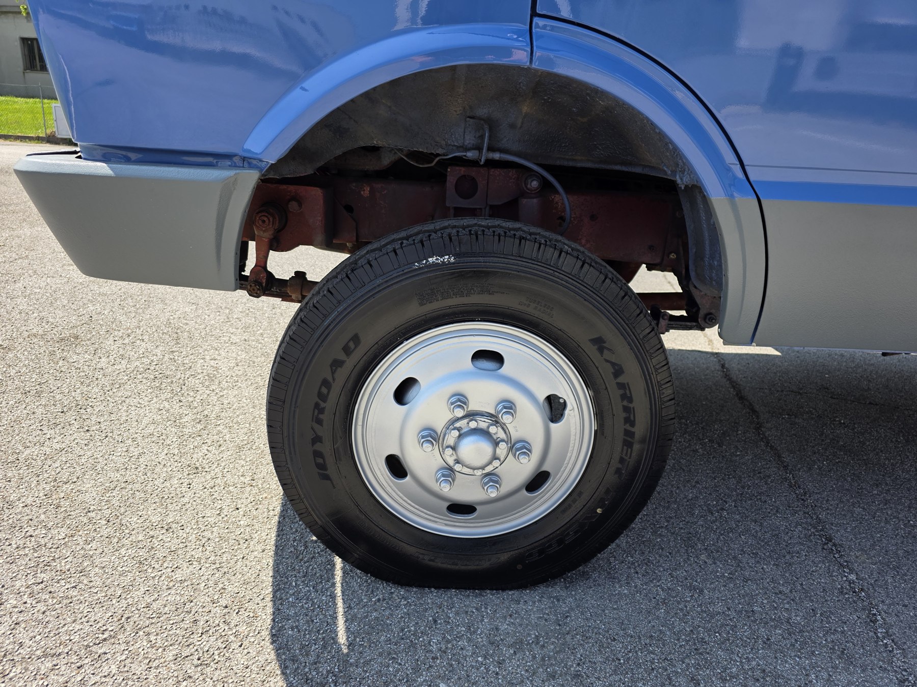 Alfa Romeo AR8 4x4 — Ruota anteriore e passaruota