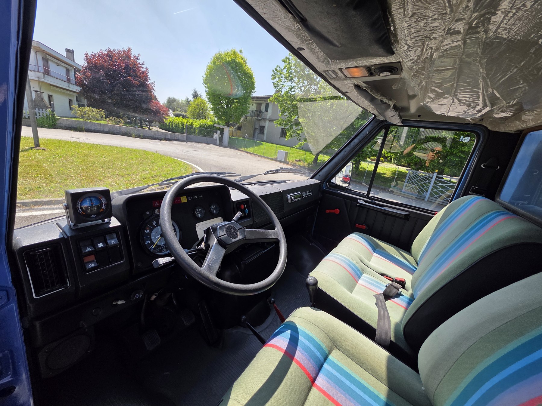 Alfa Romeo AR8 4x4 — Posto guida e strumentazione