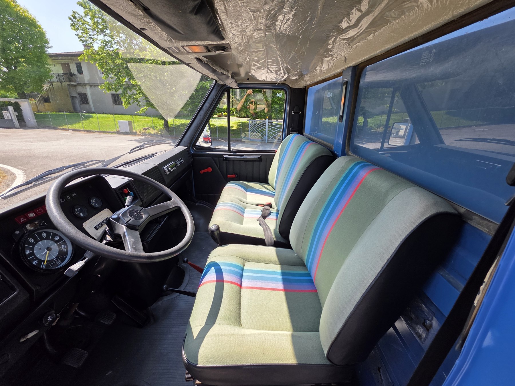 Alfa Romeo AR8 4x4 — Sedili e rivestimenti originali