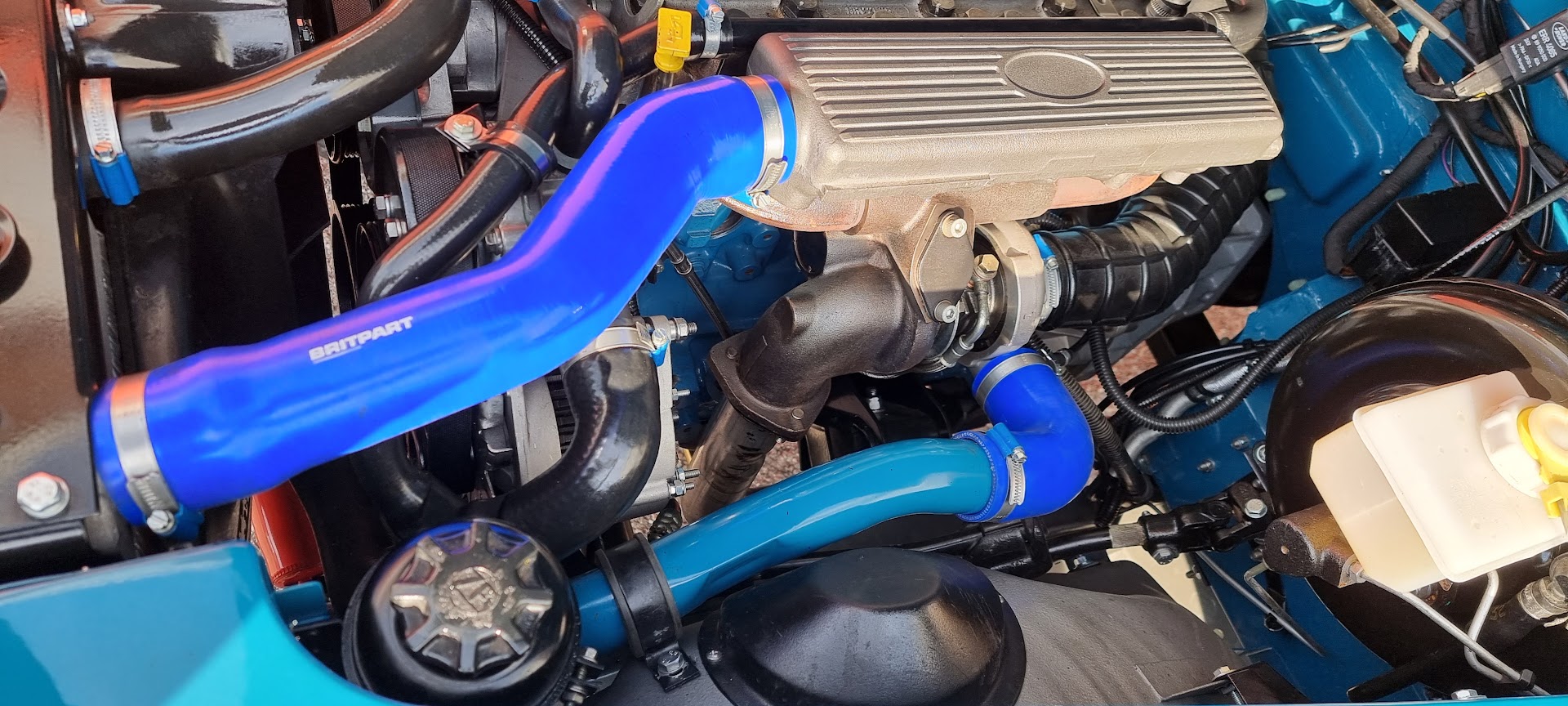 Motore 300 Tdi restaurato con manicotti blu