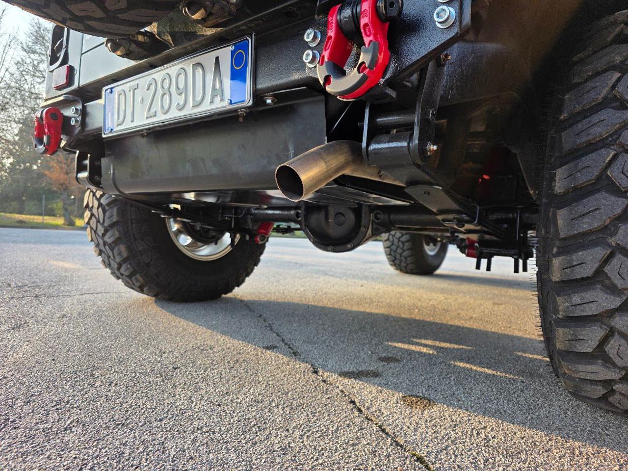 Jeep Wrangler 4.0 Sahara verde — fotografia 15