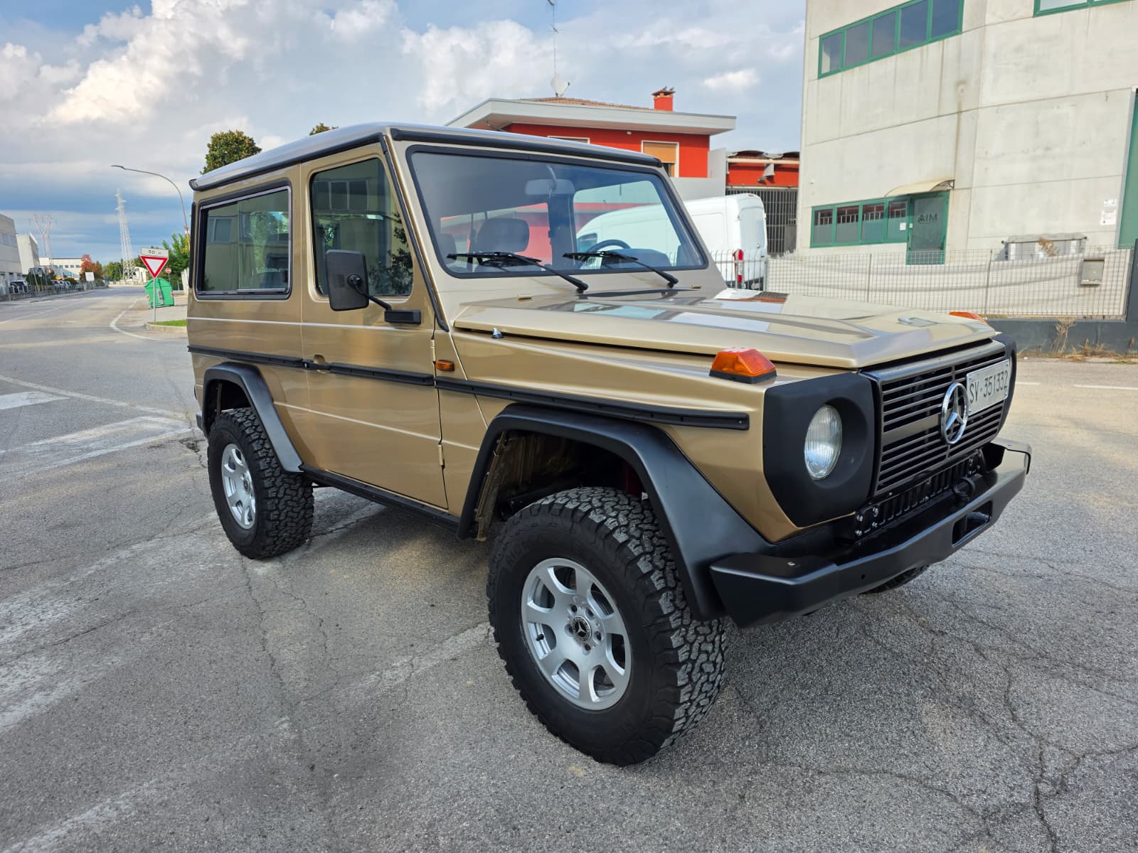 Mercedes-Benz 200 GE