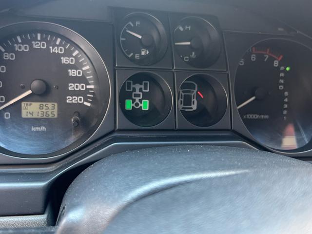 Quadro strumenti del Pajero con chilometraggio