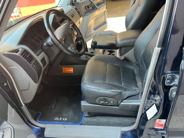 Posto guida e sedile elettrico in pelle del Pajero