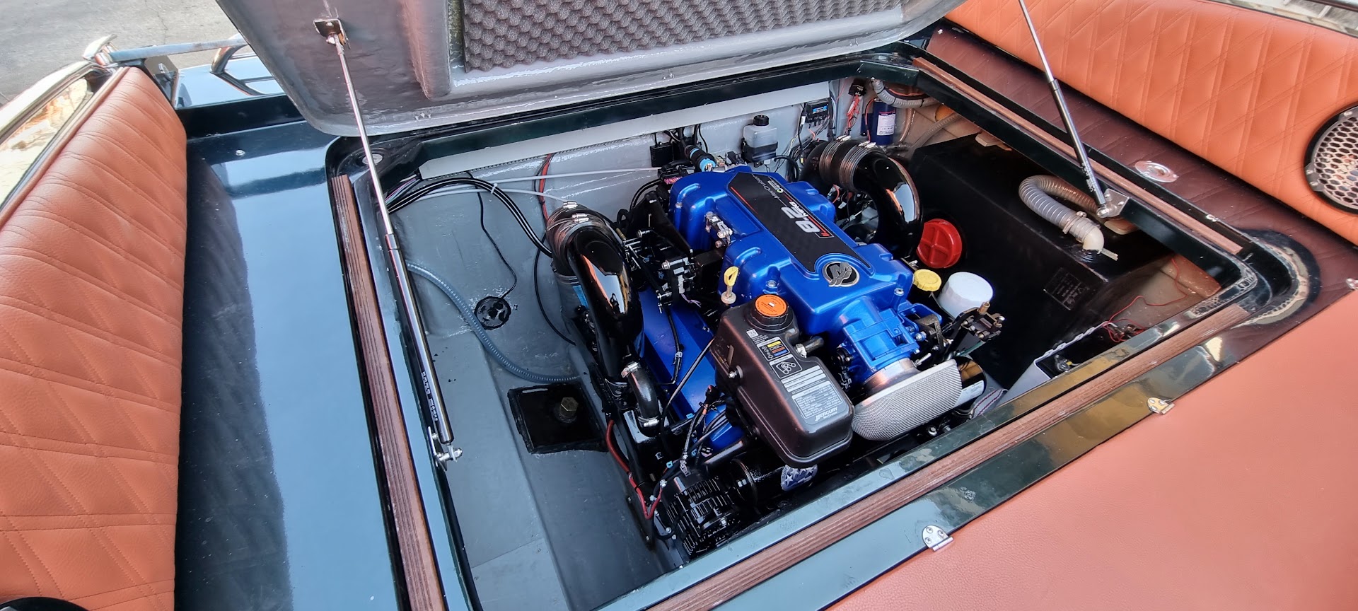 Motore V8 8.2 litri da 440 CV completamente rifatto