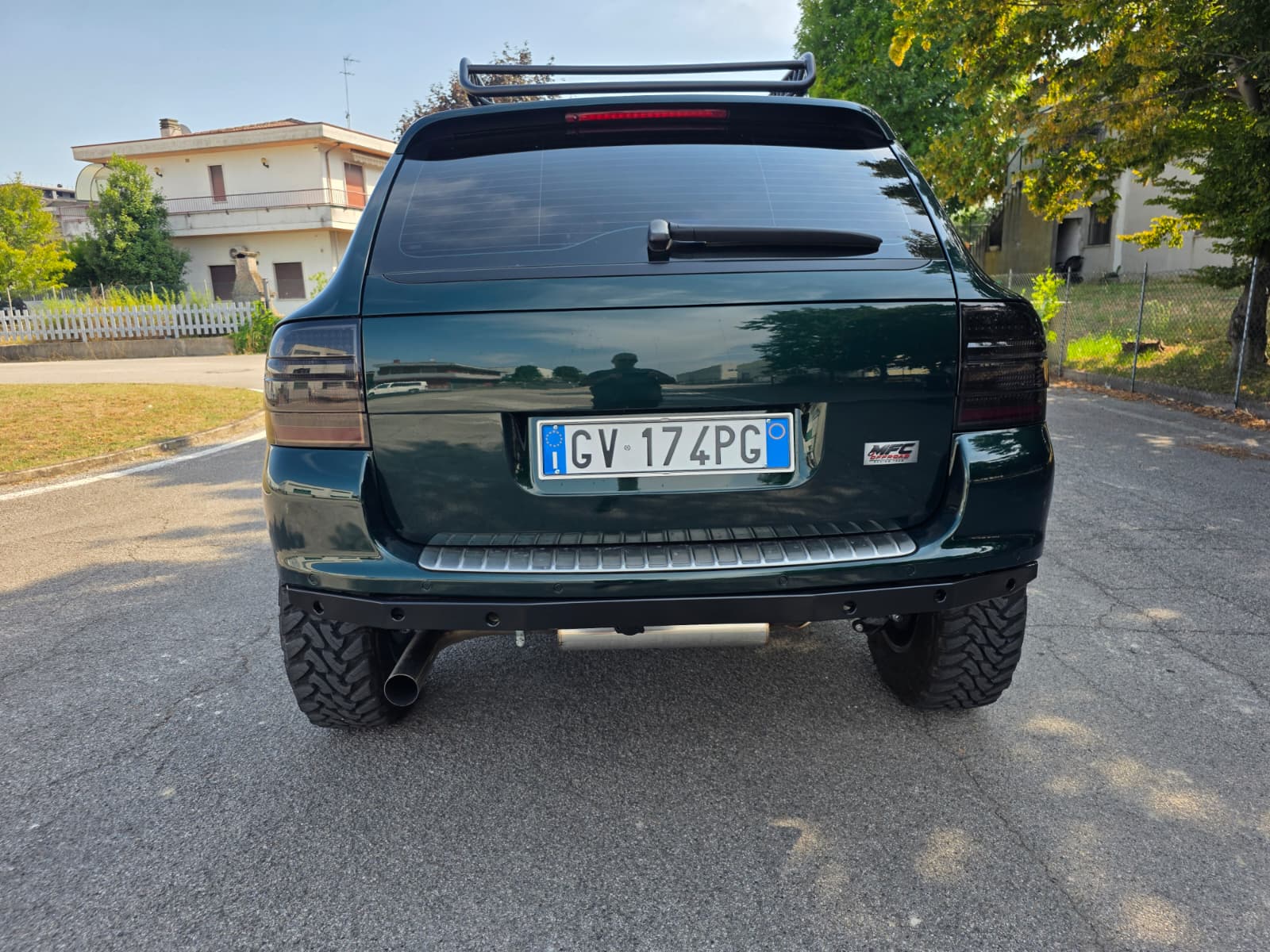 Porsche Cayenne S Offroad vista posteriore centrale