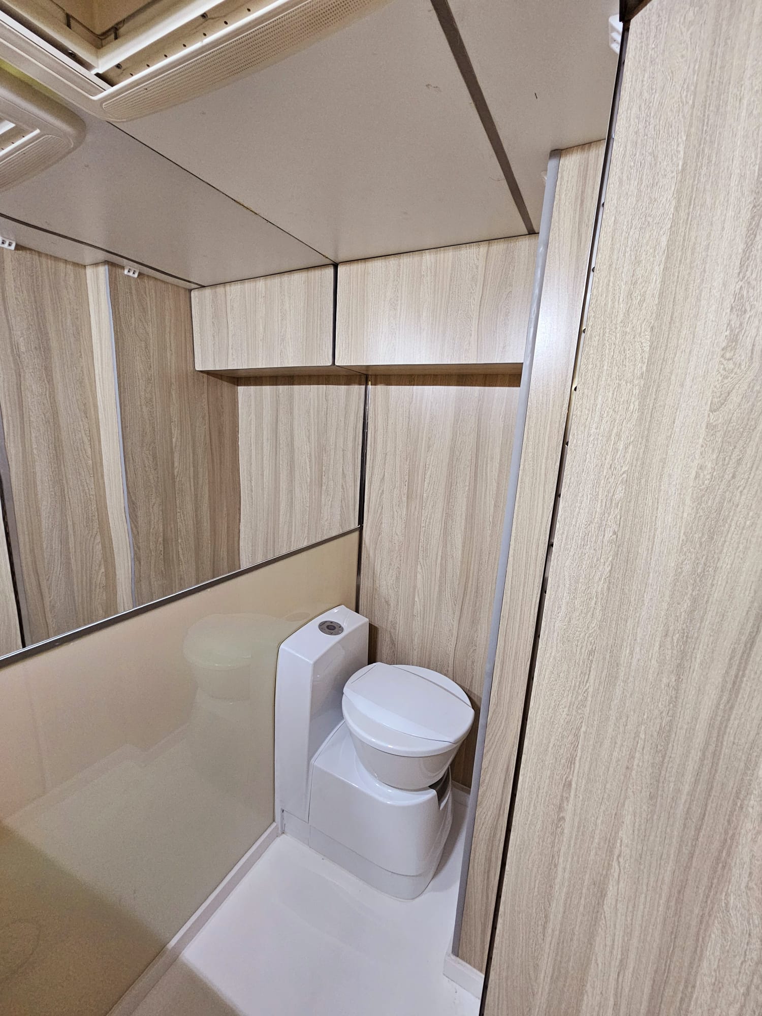 Bagno separato del camper
